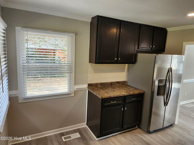 909 Adelaide Drive, Wilmington, NC 28412