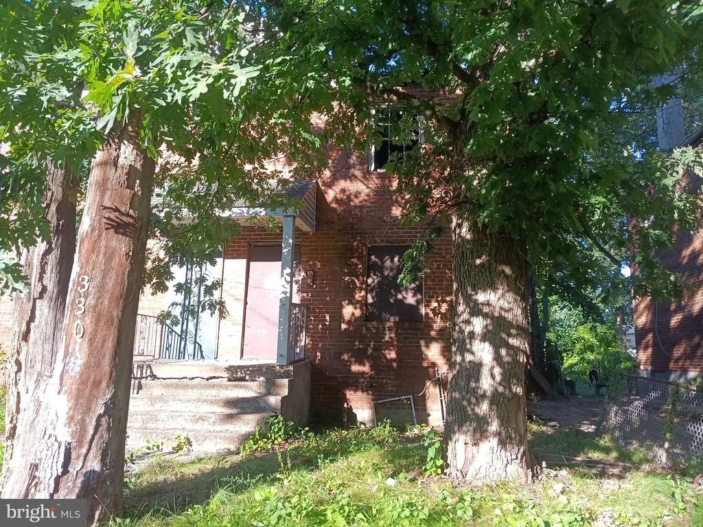 330 OAKLAND ST, TRENTON, NJ 08618 — photo 2