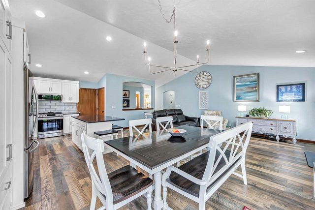 N1734 HOT SPRINGS COURT, Greenville, WI 54942