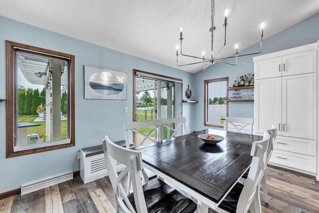 N1734 HOT SPRINGS COURT, Greenville, WI 54942