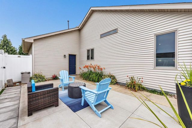 N1734 HOT SPRINGS COURT, Greenville, WI 54942
