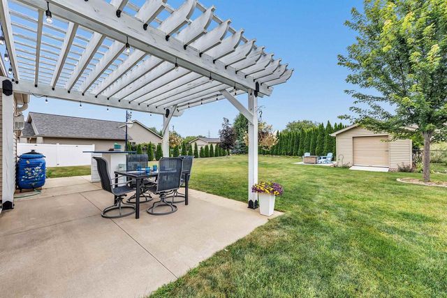 N1734 HOT SPRINGS COURT, Greenville, WI 54942
