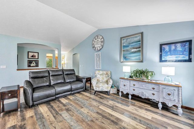 N1734 HOT SPRINGS COURT, Greenville, WI 54942