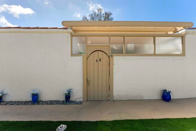 3621 Vista Campana S 12, Oceanside, CA 92057