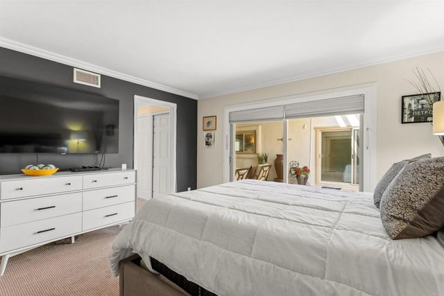 3621 Vista Campana S 12, Oceanside, CA 92057