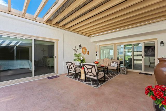 3621 Vista Campana S 12, Oceanside, CA 92057