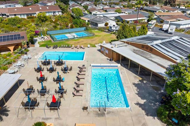 3621 Vista Campana S 12, Oceanside, CA 92057