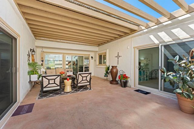 3621 Vista Campana S 12, Oceanside, CA 92057