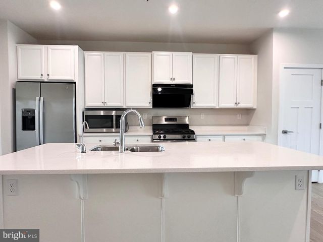 7906 MILLTOWN CIR, Cheltenham, PA 19012