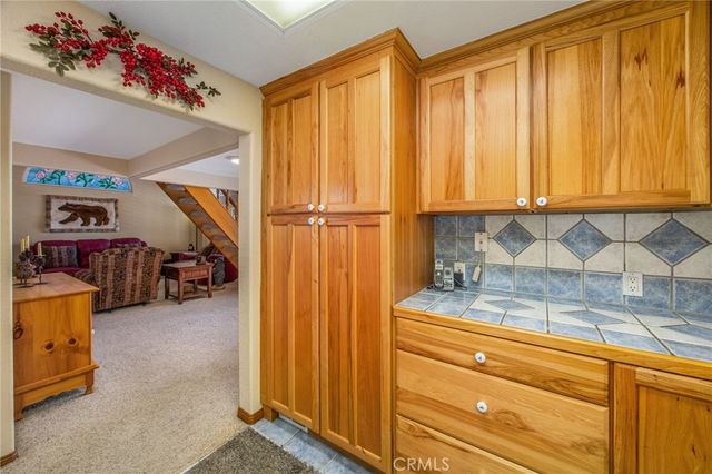 1134 Scenic Way, Rimforest, CA 92378