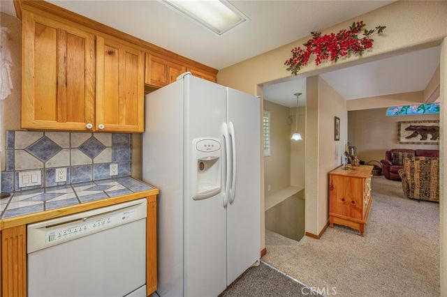 1134 Scenic Way, Rimforest, CA 92378