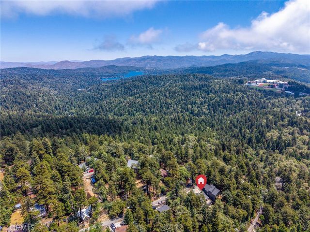 1134 Scenic Way, Rimforest, CA 92378