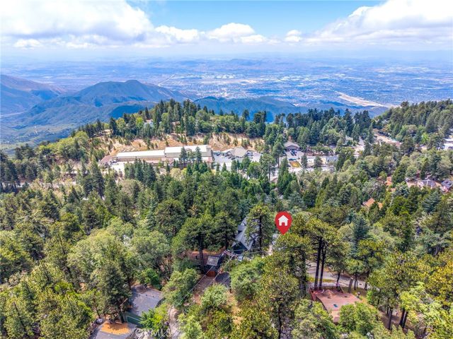 1134 Scenic Way, Rimforest, CA 92378
