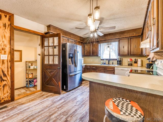 9205 S Highway 28, Chelsea, OK 74016