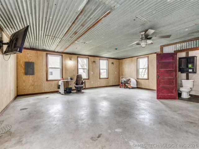 9205 S Highway 28, Chelsea, OK 74016