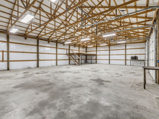 9205 S Highway 28, Chelsea, OK 74016