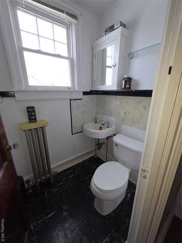 208 S Grand Avenue, Poughkeepsie, NY 12603