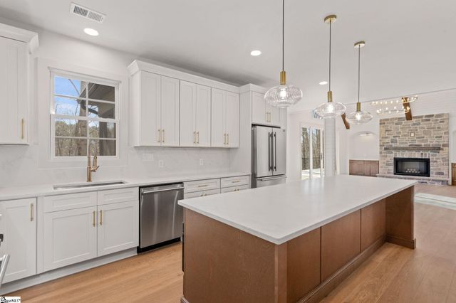 328 Glen Hollow Road, Travelers Rest, SC 29690