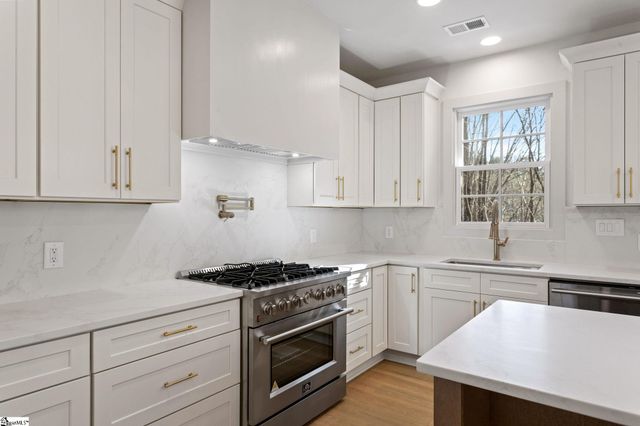 328 Glen Hollow Road, Travelers Rest, SC 29690