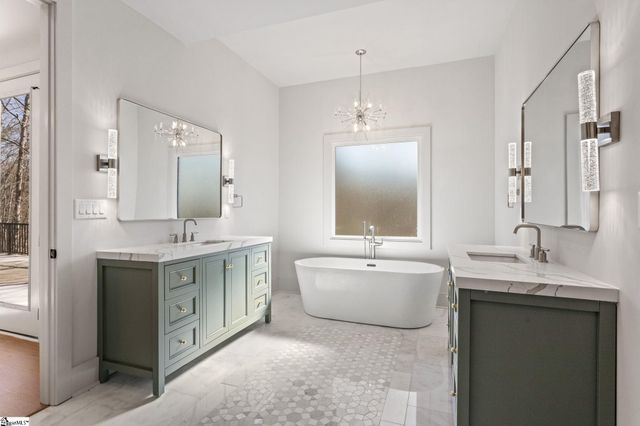 328 Glen Hollow Road, Travelers Rest, SC 29690