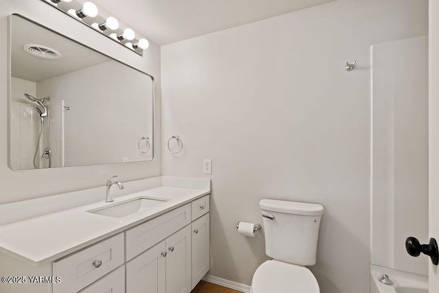 55 W Washington Ave 138, Yakima, WA 98903