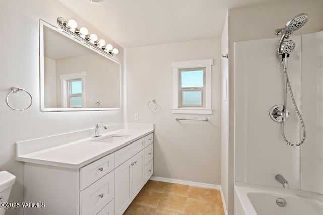 55 W Washington Ave 138, Yakima, WA 98903