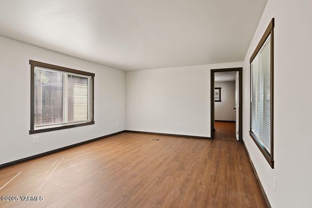 55 W Washington Ave 138, Yakima, WA 98903