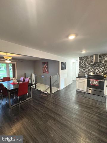 484 WRIGHTSTWN-SYKSVLL RD, Wrightstown, NJ 08562