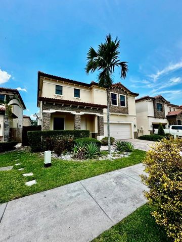 9825 NW 86th Ter, Doral, FL 33178
