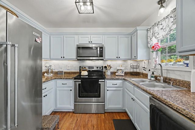 236 Preakness Cir, Pleasant View, TN 37146