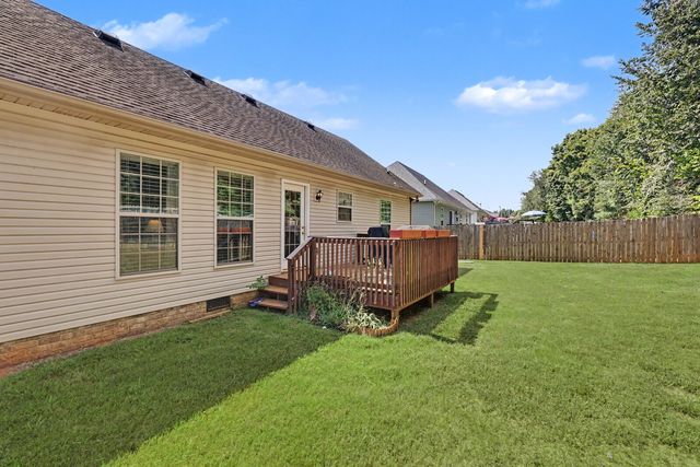 236 Preakness Cir, Pleasant View, TN 37146