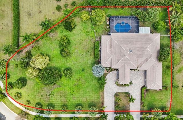13457 Majestic Way, Cooper City, FL 33330