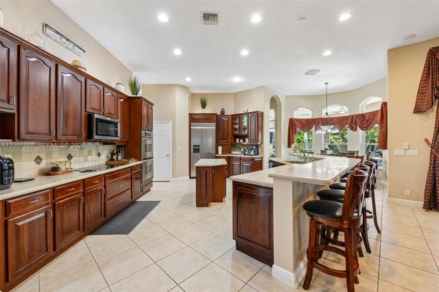 13457 Majestic Way, Cooper City, FL 33330