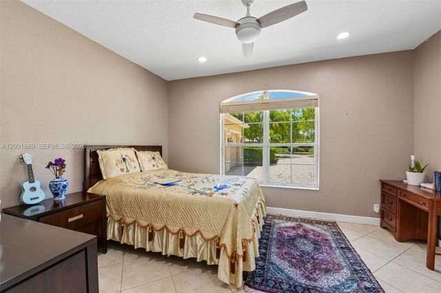 13457 Majestic Way, Cooper City, FL 33330