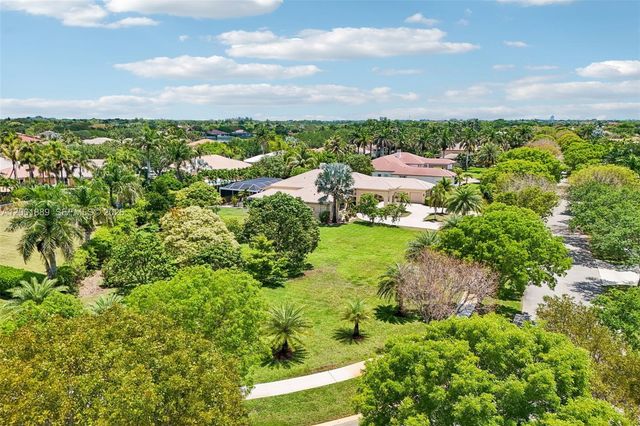 13457 Majestic Way, Cooper City, FL 33330