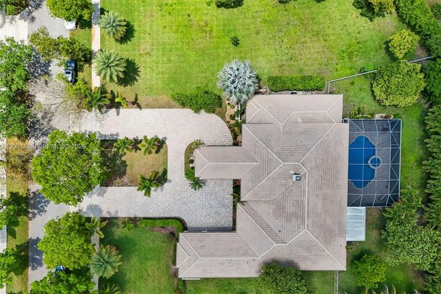 13457 Majestic Way, Cooper City, FL 33330