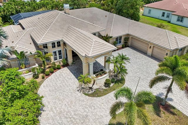 13457 Majestic Way, Cooper City, FL 33330