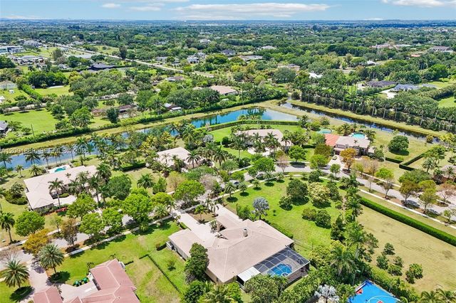 13457 Majestic Way, Cooper City, FL 33330