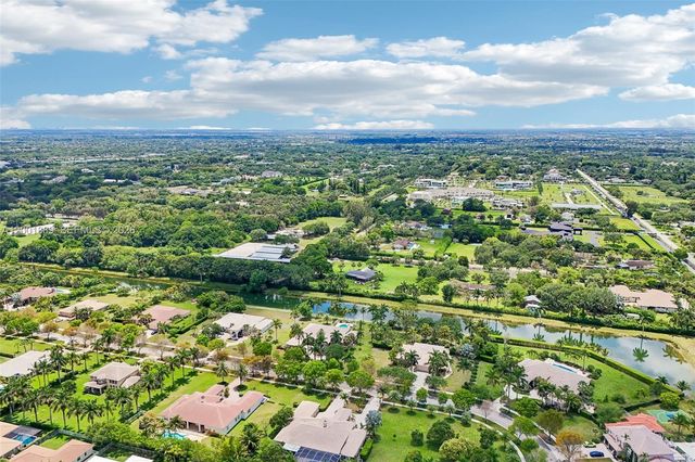 13457 Majestic Way, Cooper City, FL 33330