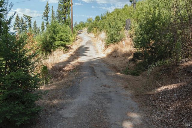 9451 Mill Creek Rd, Healdsburg, CA 95448