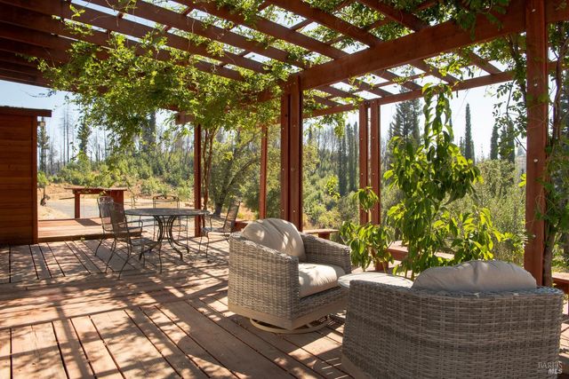 9451 Mill Creek Rd, Healdsburg, CA 95448