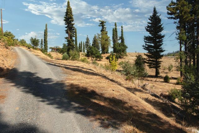 9451 Mill Creek Rd, Healdsburg, CA 95448