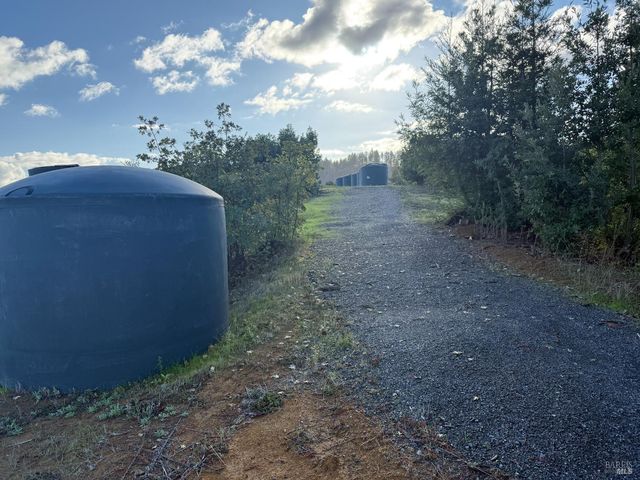 9451 Mill Creek Rd, Healdsburg, CA 95448