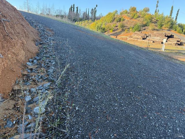 9451 Mill Creek Rd, Healdsburg, CA 95448