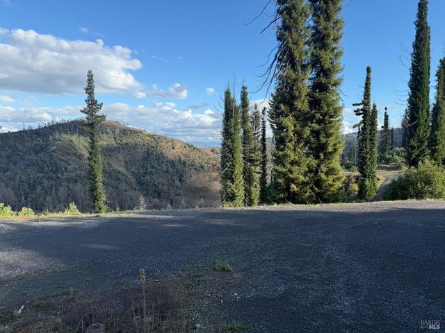 9451 Mill Creek Rd, Healdsburg, CA 95448