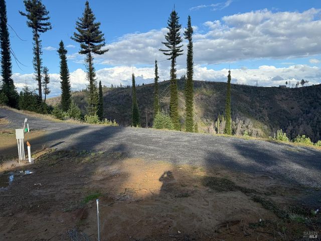 9451 Mill Creek Rd, Healdsburg, CA 95448