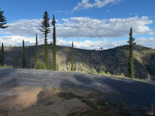 9451 Mill Creek Rd, Healdsburg, CA 95448