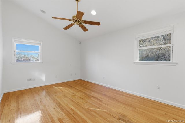 20 N Washington Avenue, White Plains, NY 10603