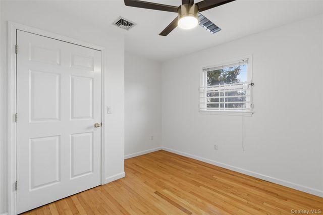 20 N Washington Avenue, White Plains, NY 10603