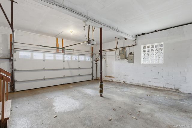 20 N Washington Avenue, White Plains, NY 10603